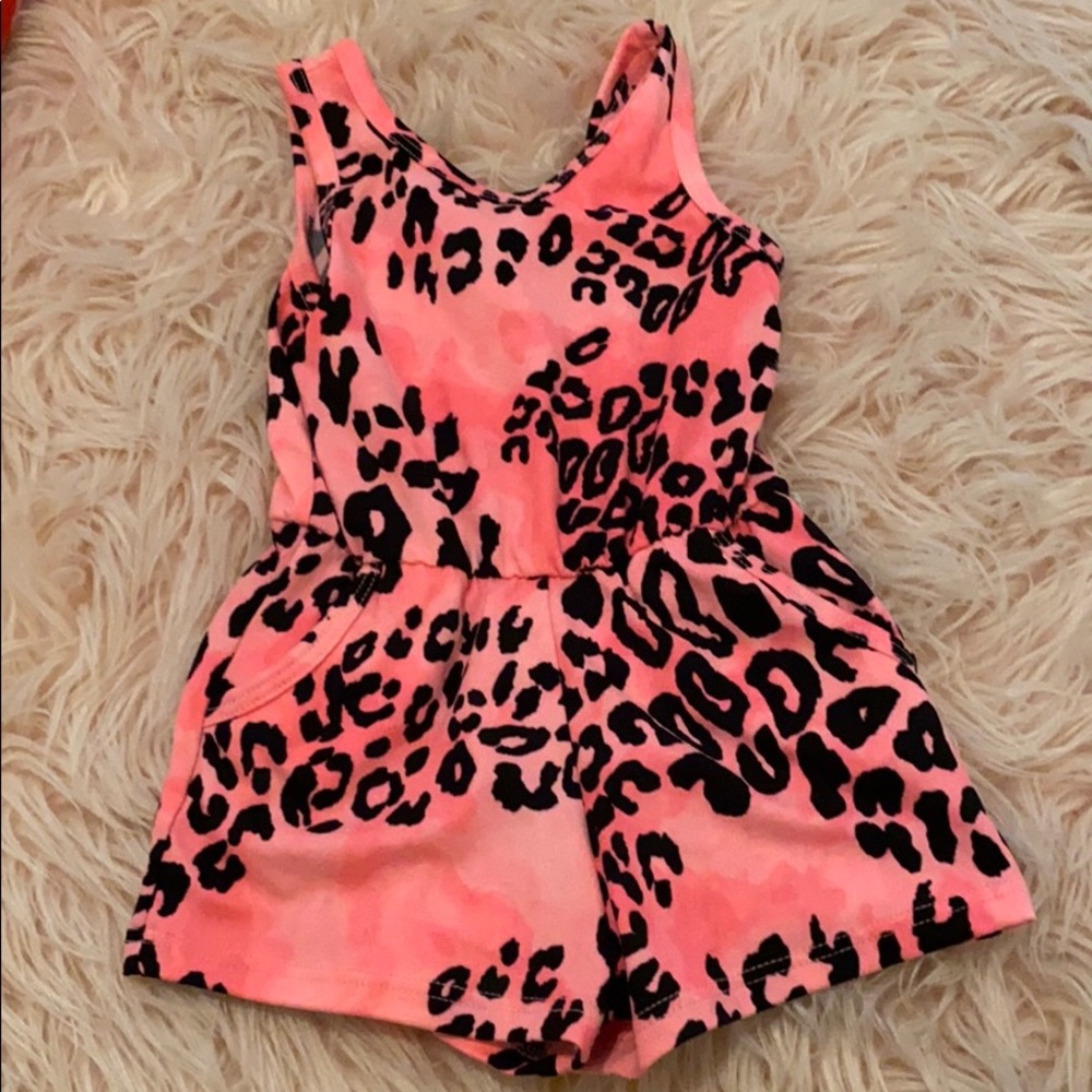Baby girl pink cheetah romper